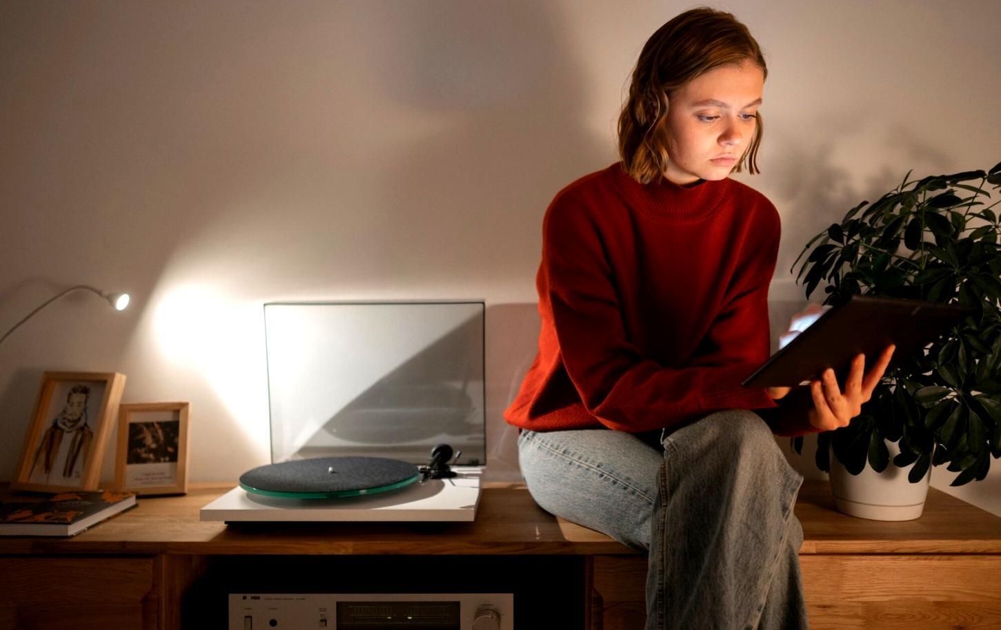 Workshop-Situation mit Teilnehmenden beim Entwickeln von Unternehmenskultur